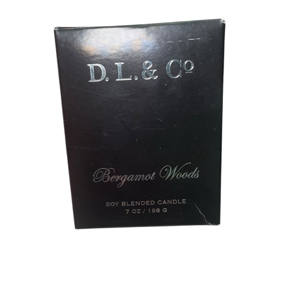 D.L. & Co. Bergamot Woods New NIB 7 Oz Soy Blend Candle - Picture 2 of 5